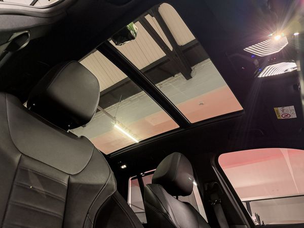 2019-BMW-X3-M40d image:20