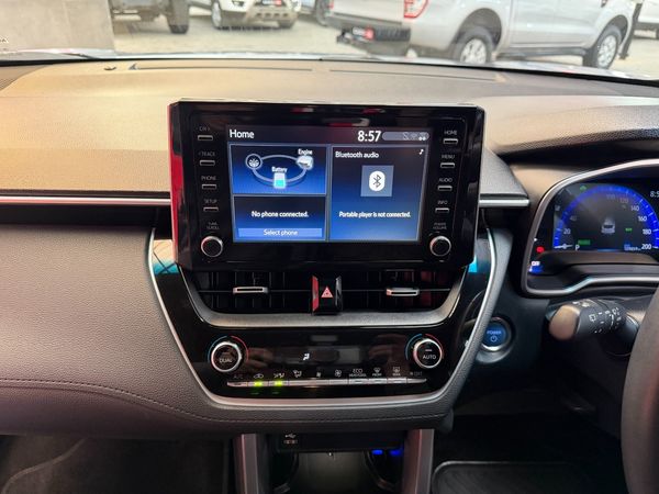 2022-Toyota-Corolla-Cross-18-XS-Hybrid image:16
