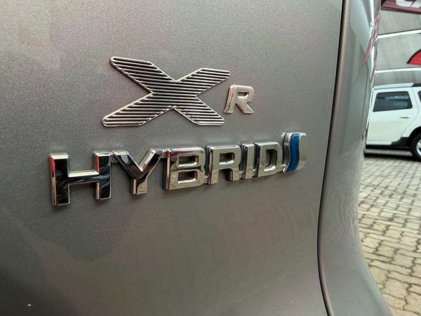 2022-Toyota-Corolla-Cross-18-XS-Hybrid image:32