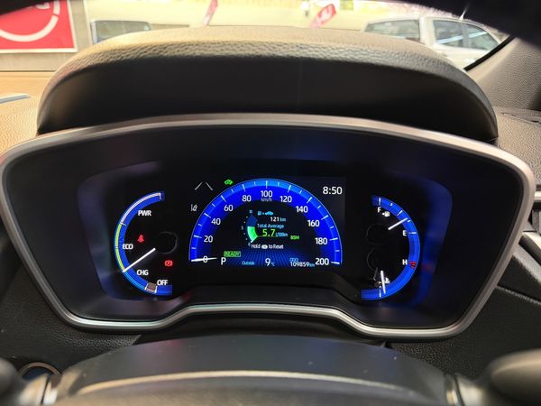 2022-Toyota-Corolla-Cross-18-XS-Hybrid image:6