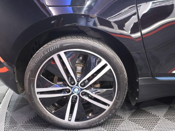 2019-BMW-i3-eDrive image:9
