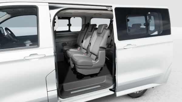 2026-Volkswagen-Kombi-20TDI-Life-Auto-125kw image:3