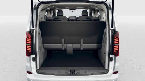 2026-Volkswagen-Kombi-20TDI-Life-Auto-125kw image:6