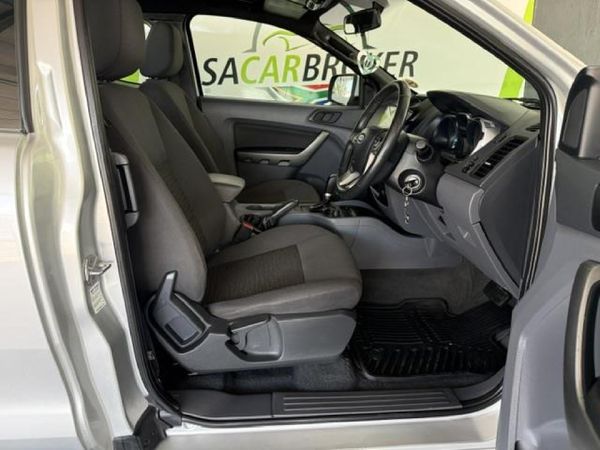 2014-Ford-Ranger-32-TDCi-XLS-4x4-Auto-SuperCab image:17