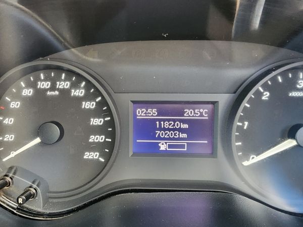 2022-Mercedes-Benz-Vito-111-16-CDI-Panel-Van image:11