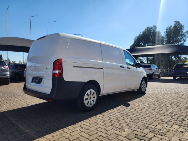 2022-Mercedes-Benz-Vito-111-16-CDI-Panel-Van image:7