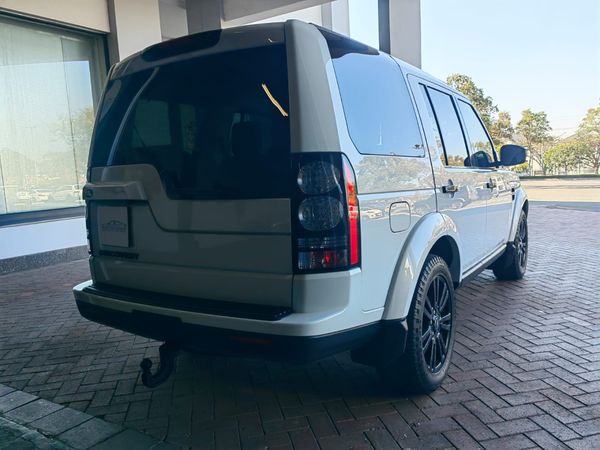 2016-Land-Rover-Discovery-4-30-TDSD-V6-SE-Black-Edition image:6