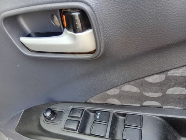2016-Suzuki-Celerio-10-GL image:9