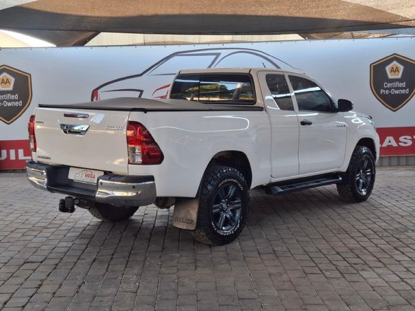 2024-Toyota-Hilux-24-GD-6-Raised-Body-Raider-Auto-Extended-Cab image:3