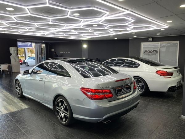2011-Mercedes-Benz-E-Class-E-350-Coupe image:6