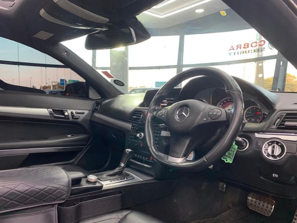 2011-Mercedes-Benz-E-Class-E-350-Coupe image:8
