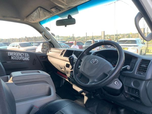 2024-Toyota-Quantum-25-D-4D-Sesfikile-16-seat image:6