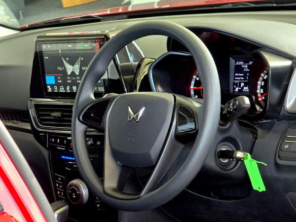 2026-Mahindra-XUV-3XO-12T-MX2-Auto image:19