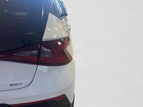 2026-Hyundai-i20-12-Executive image:11