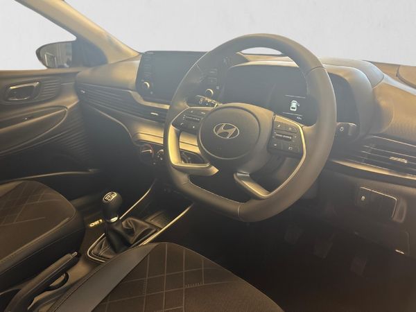 2026-Hyundai-i20-12-Executive image:12