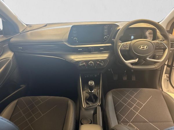 2026-Hyundai-i20-12-Executive image:17