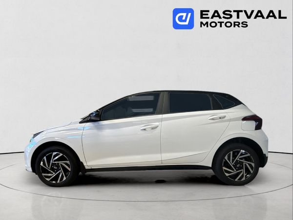 2026-Hyundai-i20-12-Executive image:3