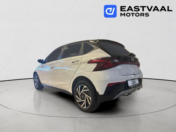 2026-Hyundai-i20-12-Executive image:4