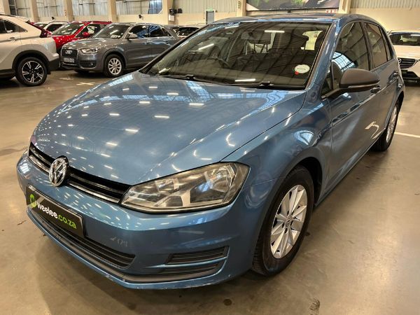 2013-Volkswagen-Golf-VII-12-TSI-Trendline image:6