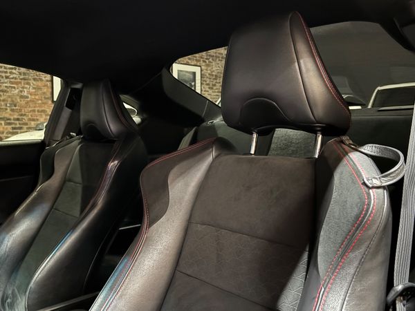 2012-Toyota-86-20-High-Auto image:10
