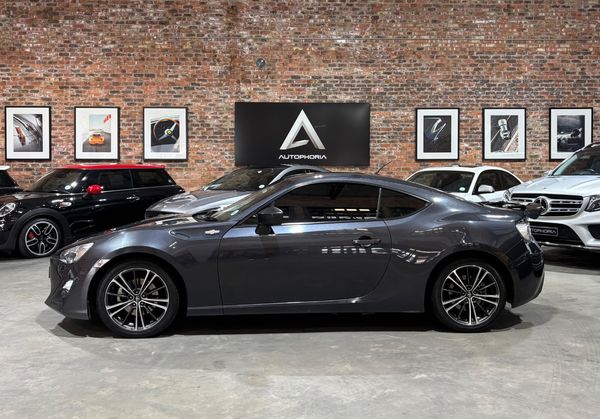 2012-Toyota-86-20-High-Auto image:2