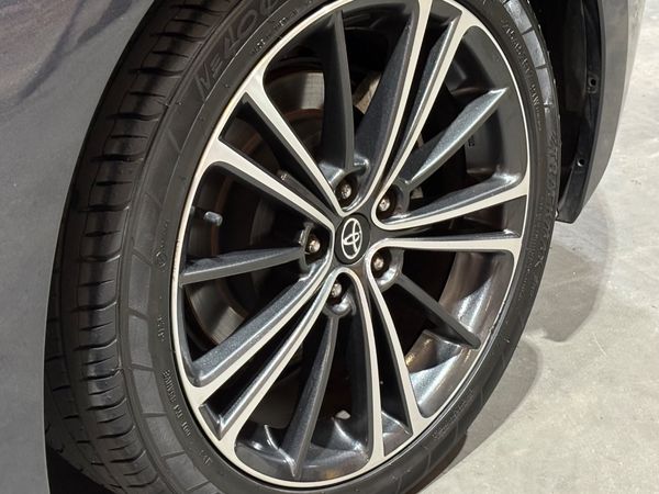 2012-Toyota-86-20-High-Auto image:7