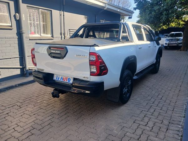 2024-Toyota-Hilux-24-GD-6-SRX-4x4-Double-Cab image:3