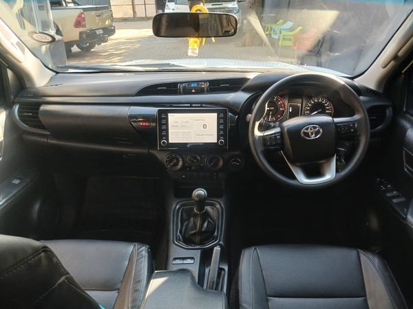 2024-Toyota-Hilux-24-GD-6-SRX-4x4-Double-Cab image:8