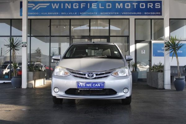 2016-Toyota-Etios-15-XS-5-dr image:4