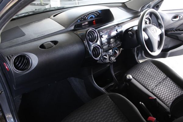 2017-Toyota-Etios-Cross-15-XS-5-dr image:11