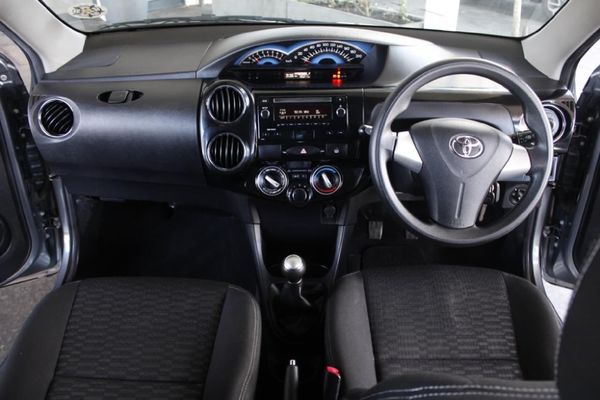 2017-Toyota-Etios-Cross-15-XS-5-dr image:14