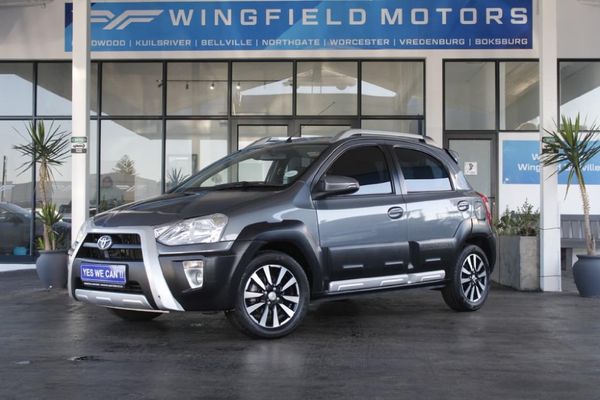 2017-Toyota-Etios-Cross-15-XS-5-dr image:3