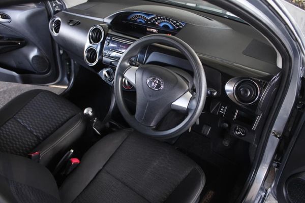 2017-Toyota-Etios-Cross-15-XS-5-dr image:6