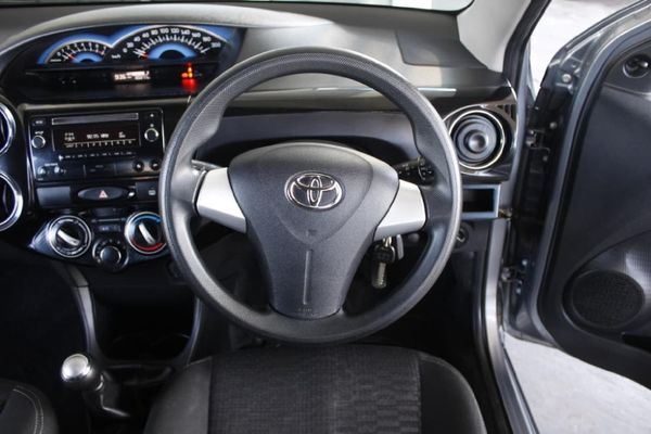 2017-Toyota-Etios-Cross-15-XS-5-dr image:7