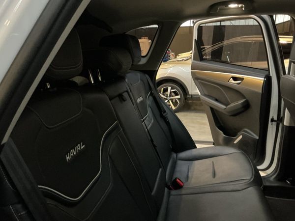 2022-Haval-Jolion-15T-Luxury image:9