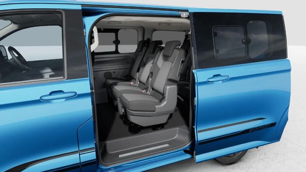 2026-Volkswagen-Kombi-20TDI-Edition-Auto image:3