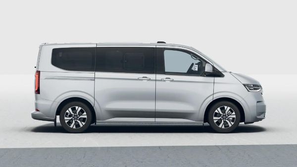 2026-Volkswagen-Kombi-20TDI-Style-4mot-Auto image:7