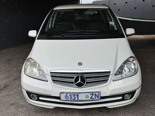 2010-Mercedes-Benz-A-Class-Lady-driven image:4