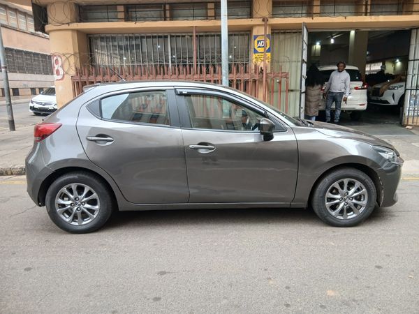 2021-Mazda-2-15-Active image:6