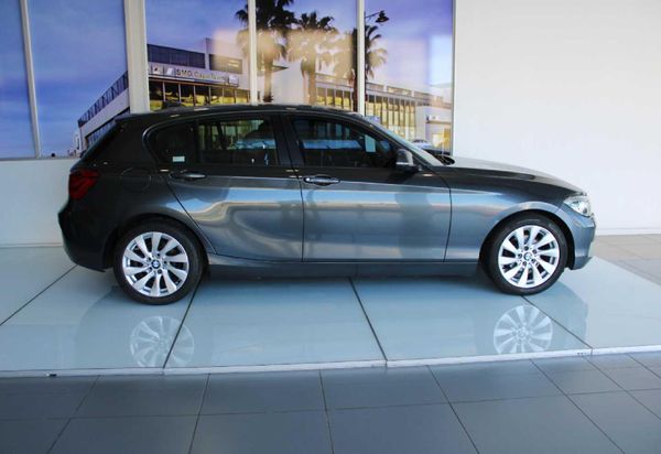 2017-BMW-1-Series-118i-5-dr-Auto image:3