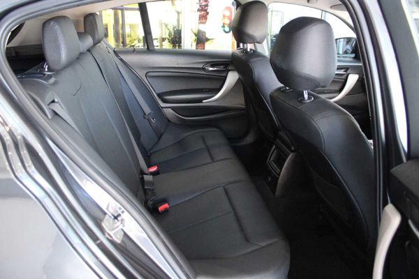 2017-BMW-1-Series-118i-5-dr-Auto image:7