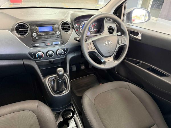 2020-Hyundai-Grand-i10-10-Motion image:15