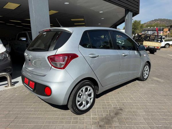 2020-Hyundai-Grand-i10-10-Motion image:3