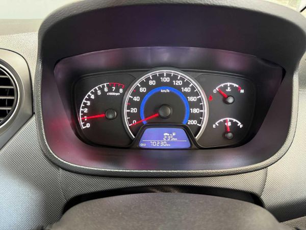 2020-Hyundai-Grand-i10-10-Motion image:8