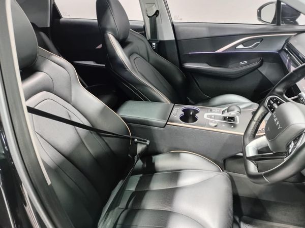 2023-Omoda-C5-15T-Luxury image:9