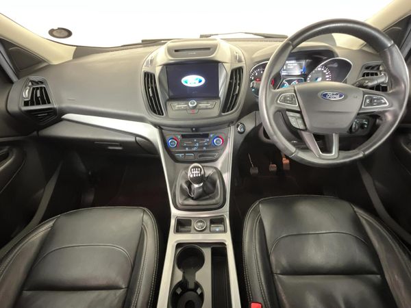 2019-Ford-Kuga-15-EcoBoost-Ambiente image:1