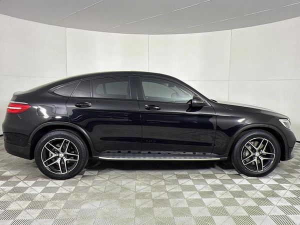 2017-Mercedes-Benz-GLC-Coupe-250d-AMG image:17