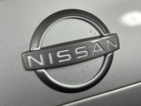 2024-Nissan-Magnite-10-Visia-AMT image:11
