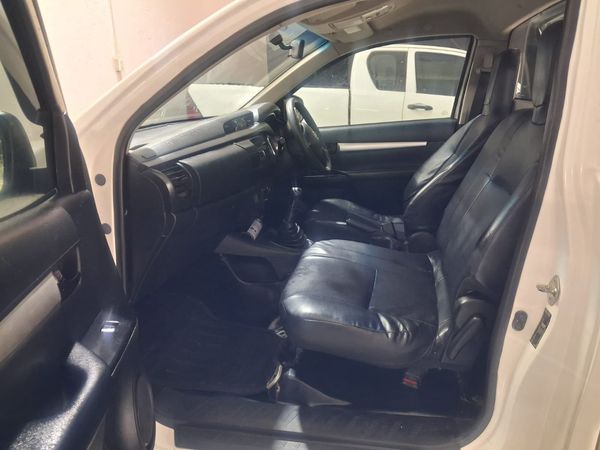 2018-Toyota-Hilux-24-GD-6-SR-Single-Cab image:6