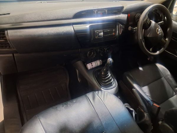 2018-Toyota-Hilux-24-GD-6-SR-Single-Cab image:7